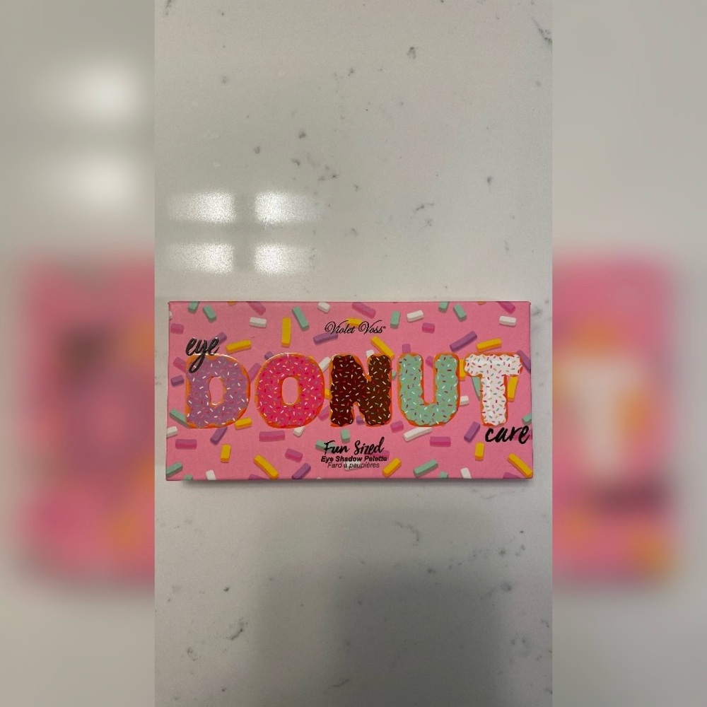 Violet Voss Mini Donut Palette